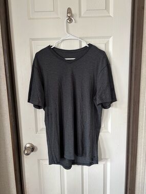 lululemon athletica Men's Charcoal V-Neck Short Sleeve Tee